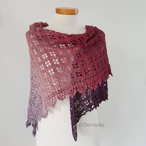 Crochet shawl pattern - NOMNOM,  INSTANT DOWNLOAD, pdf