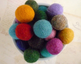 Felt Balls x 100 - Mixed Colours- 2cm - SALE - Will not be restocked