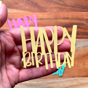 Fijne verjaardag, gestanst - Daisy Font | Kaarten maken | Scrapbooken