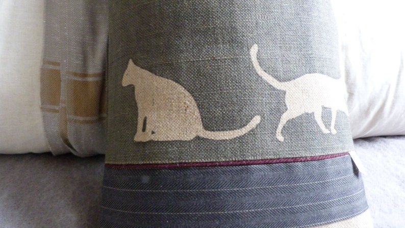 hand printed charcoal triple cat cushion cover