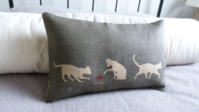 hand printed charcoal triple cat cushion cover