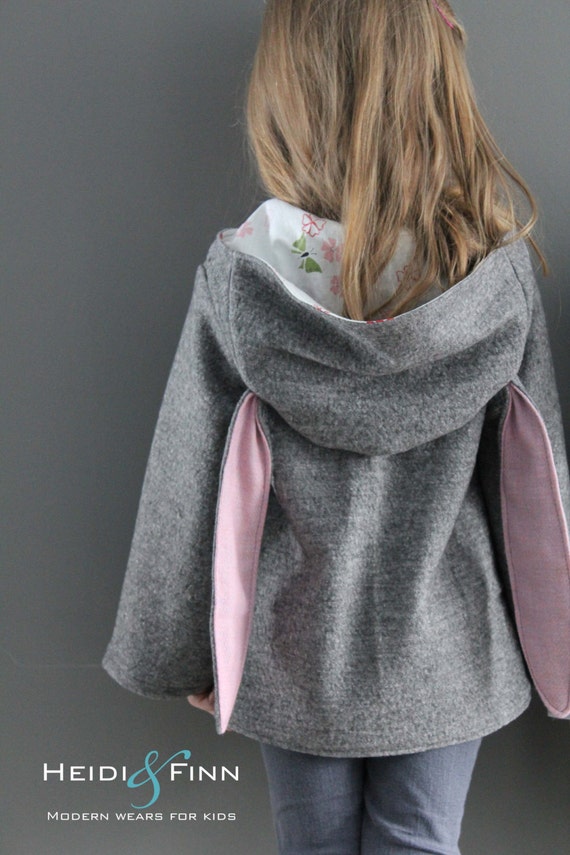 ジャケット・アウター Little suzie shaggy cape coat Easy Vogue Sewing Pattern for Womens Cape Jacket, Long Cape