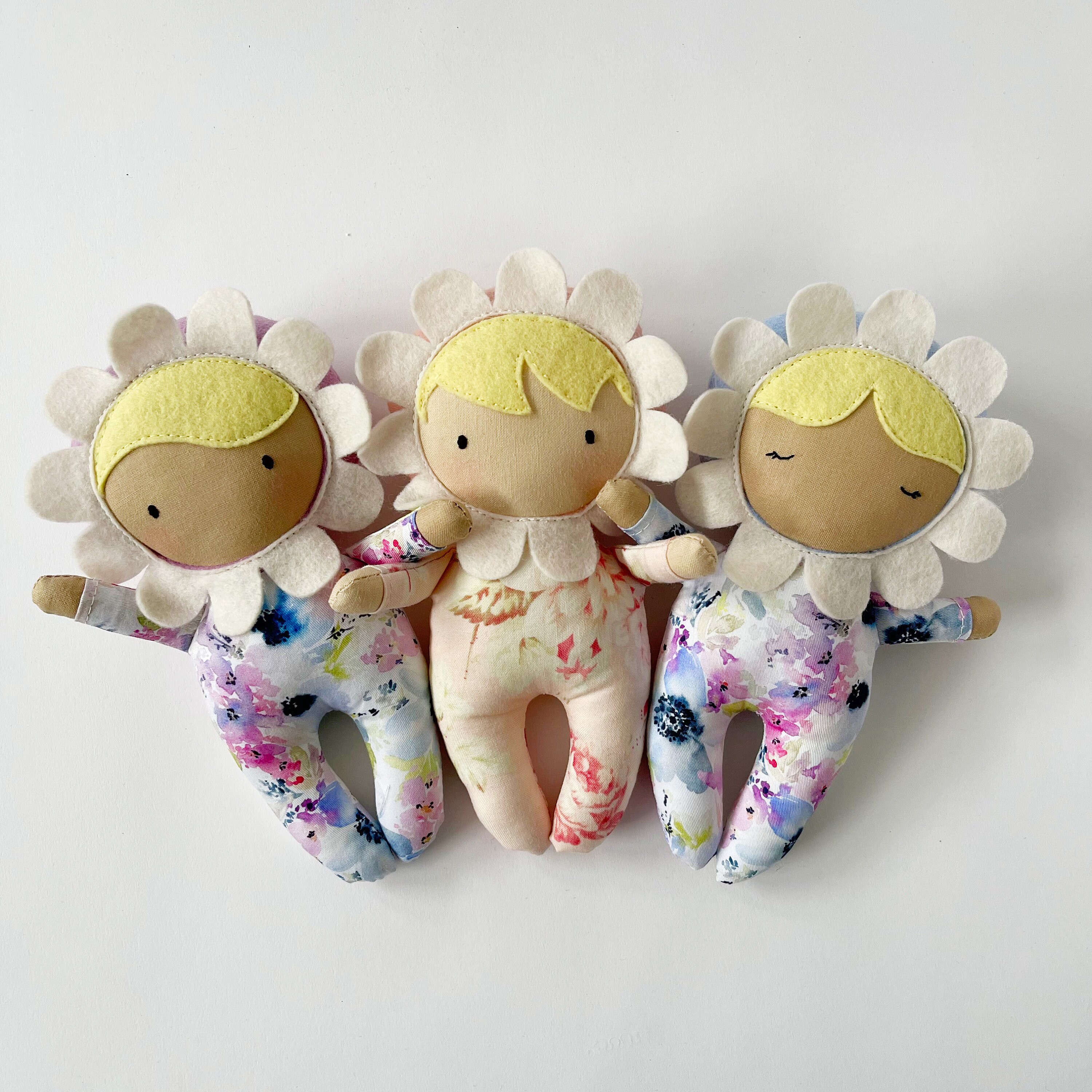 flower baby doll sewing pattern, toy pdf sewing pattern, tiny doll sewing pattern, easy sew pattern, digital download, baby doll pdf pattern