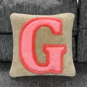 Almohada con inicial personalizada, almohada con letra personalizada, decoración suave hecha a mano, regalo con nombre personalizado, decoración acogedora para el hogar, regalo personalizado para mamá