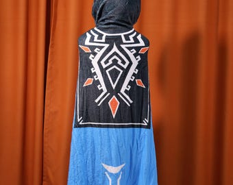 Legend of Zelda Link Hooded Blanket Cosplay Cloak, Zelda Crest Cape, Cozy Gamer Gift, Hyrule-Inspired Blue Cape for Birthday Holiday Gift