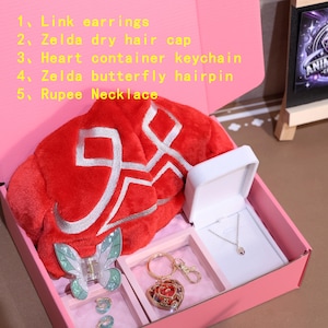 Zelda Schmuck-Set Geschenk-Box für ihren Valentinstag Gamer Geburtstag Trockenes Haar Cap Link-Ohrringe Rupie Halskette Haarspange TotK Keychain
