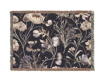 Coperta decorativa con motivo floreale intrecciato
