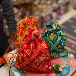Pack of 100 Indian Potli gift bags, Drawstring bag, Indian Party return gifting favors