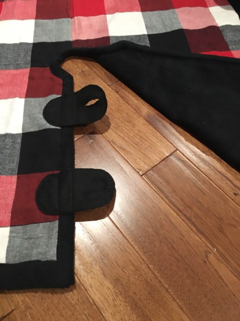 Square Buffalo Plaid Christmas Treeskirt