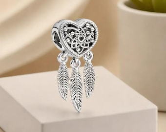 Charm atrapasueños de plata de ley: Corazón y tres plumas