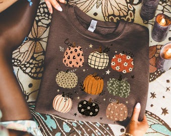 Fall Pumpkin Pattern Sweatshirt, Cute Pumpkin Patch Graphic Tee, Cozy Fall Season Shirt, Thanksgiving Gift, Fall Gift for Moms.
