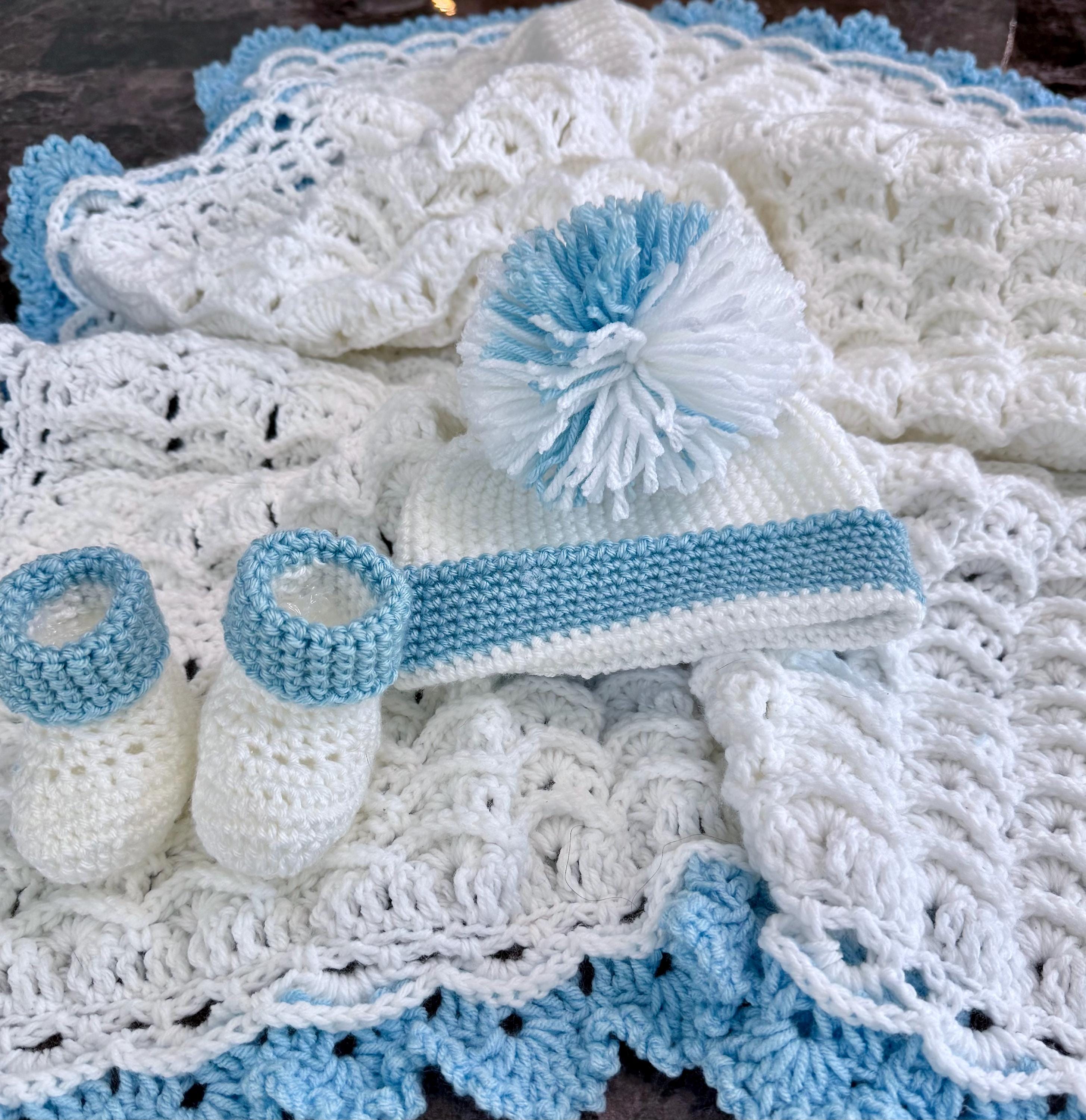 Crotchet baby blanket, hat and booties, Unique baby shower gift set, Gift for baby boy or girl, Baby POM Pom hat, baby cuff booties,