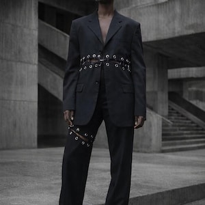 Blazer transformable con cintura ajustable con cordones – Chaqueta corta o larga, conjunto de traje a medida, atuendo vanguardista.