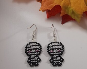 Cute Little Beaded Mummy Earrings For Halloween