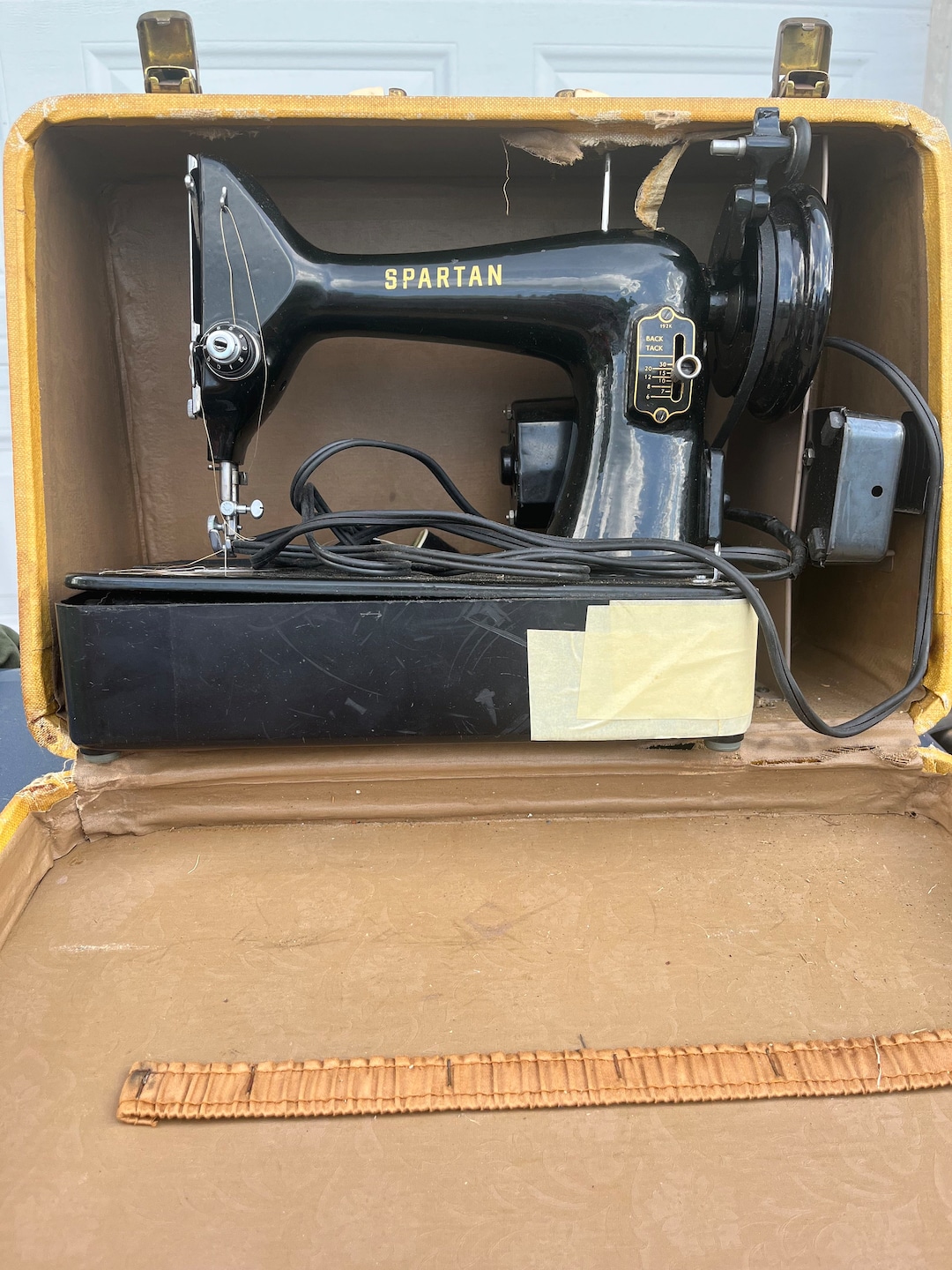 1959 Singer Spartan Sewing Machine 199K, With Case, Vintage Etsy