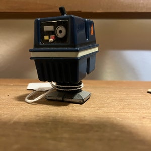 Star Wars action figures, droids, posable, plastic, licensed, vintage