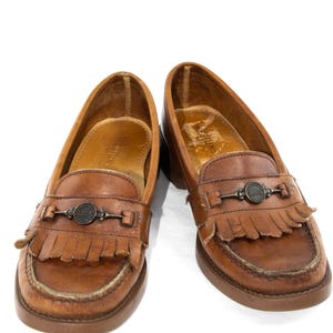 Vintage G.H. Bass Weejuns Loafers 5.5 SS – Brown Leather Fringe Kiltie Bit Slip-On Penny Loafer – Narrow Fit Classic Preppy Shoe