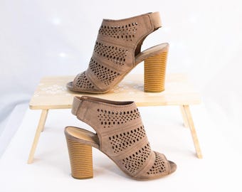 Lauren Conrad Taupe Suede Slingback Heels – Women’s 7.5 Block Heel Sandals