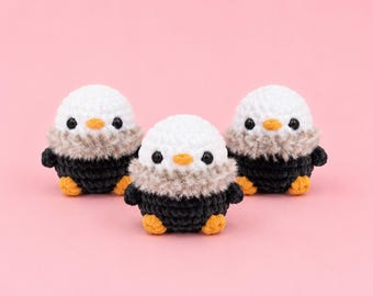 Handmade Velvet Yarn Bird Plushie, Amigurumi Stuffed Animal, Kawaii Desk Buddy