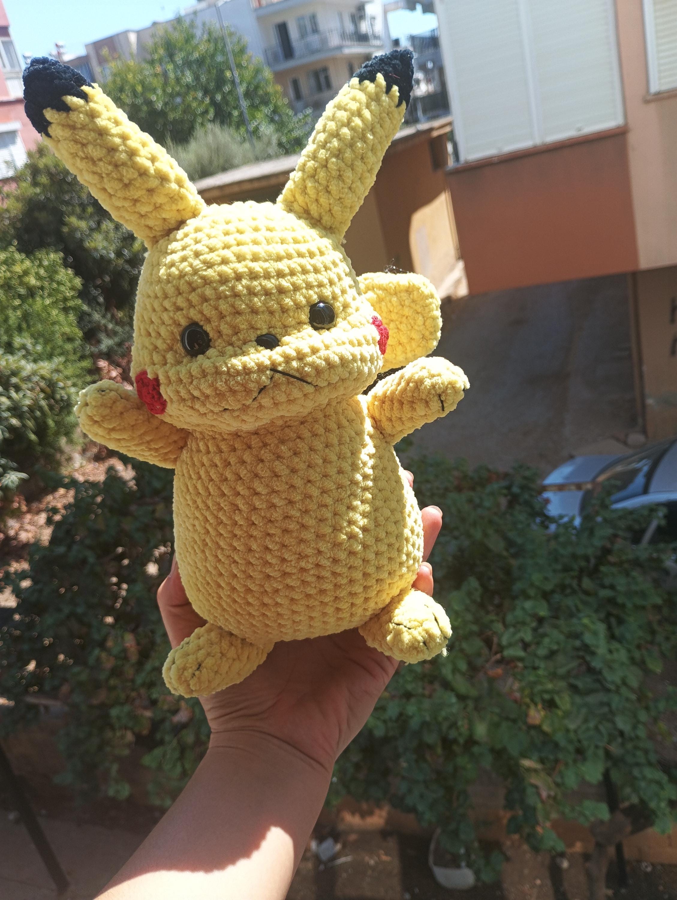 Pika all'uncinetto – Pika amigurumi fatto a mano – Peluche Pika morbido e coccoloso – Regalo perfetto per i fan di Pika e Pokémon