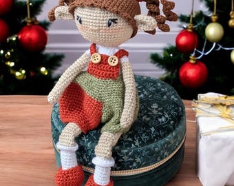 Christmas Elf Crochet Pattern - Pirouette the Elf - French PDF Tutorial - DIY Christmas Amigurumi - Crochet Christmas Doll Pattern