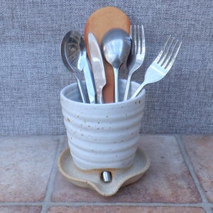 Bestick- och redskapshållare tandborsthållare handgjord stengods keramik handgjord keramik
