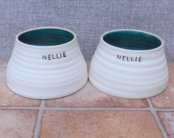 Pair of personalised large spaniel dog food and water bowls long eared ears dish hand thrown stoneware pottery wheelthrown ceramic handmade