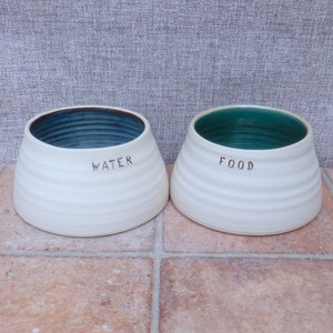 Pair of personalised large spaniel dog food and water bowls long eared ears dish hand thrown stoneware pottery wheelthrown ceramic handmade image 2