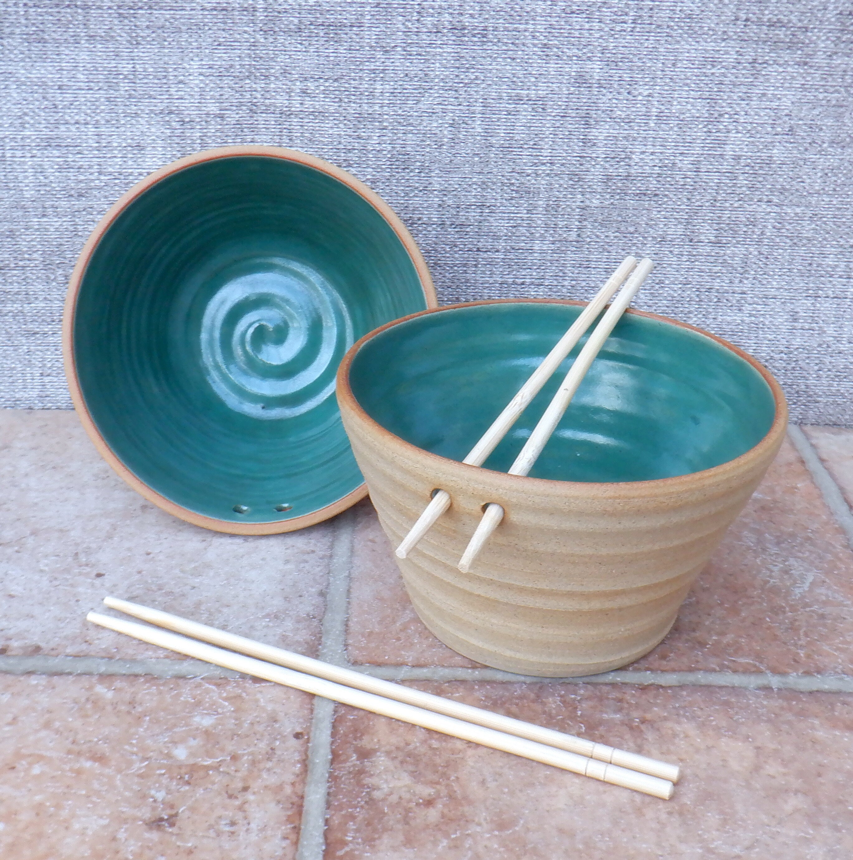 Paire de Nouilles ou Riz Servant Un Bol Service Jeté à La Main en Grès Poterie Céramique Wheelthrown