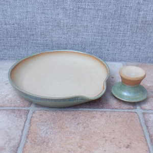 Handmade Pestle and mortar spice and herb grinder in sage green stoneware ceramic wheelthrown