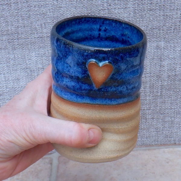 Wasserbecher Saftbecher Milchbecher in Steinzeug Keramik handgefertigt Rad geworfen Herz sofort lieferbar
