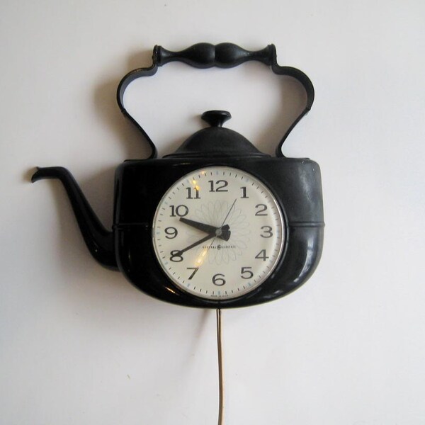GE Teapot Clock