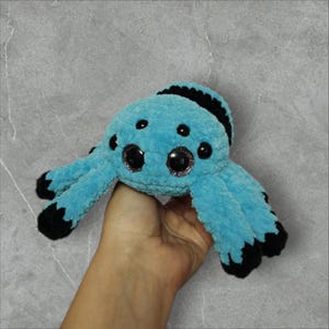 Cute Crochet Spider Plushie, Kawaii Velvet Jumping Spider Amigurumi Decor Soft Toy, Halloween Gift