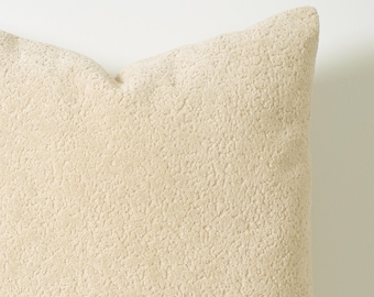 Teddy Boucle Light Cream Pillow Cover, Soft Curly Throw Cushion, Plush Lumbar Pillow Case, Invisible Zipper, Bedroom Decor, Custom Sizes