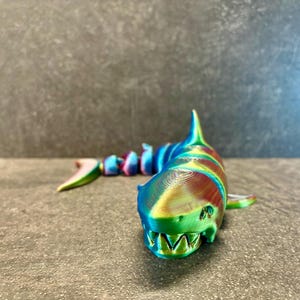3d printed flexible sensory toy-3d printed unique ocean collectible gift-Home accessory decorations fun cute-3d shark-3d articulated toy