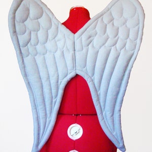 Sturdy Angel wings, choose from two grey shades. Two Sizes.