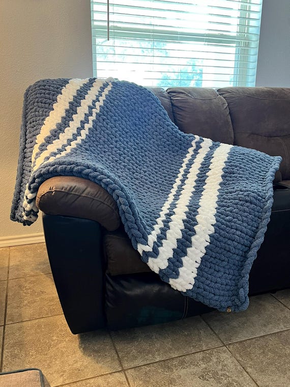 Country Blue White Stripe Chunky Knit Blanket Pattern (pdf pattern only)