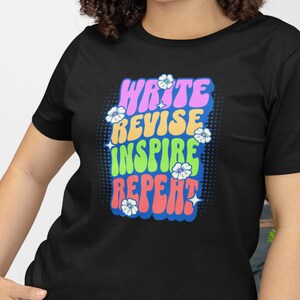 Lehrer Geschenk Unisex T-Shirt, schreiben überprüfen inspirieren zu wiederholen, National Lehrer Tag Shirt, weiches Baumwoll Top, Klassenzimmer Geschenk, Erzieher Geschenk