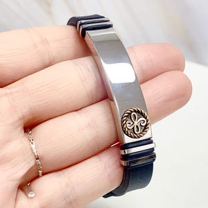 Stainless Steel Black Silicone Bracelet with rose gold plated Friendship Symbol & Engraved Message – Unisex Gift