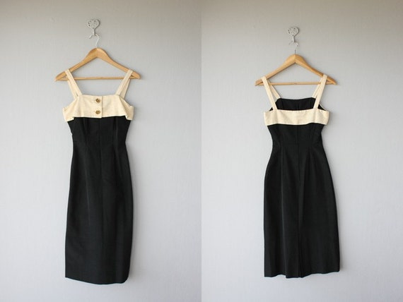 1950s dress | 50s wiggle dress | 1950s pinup dress