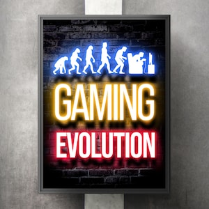 Puede incluir: Un cartel enmarcado en negro con fondo de ladrillo y luces de neón. El cartel dice "GAMING EVOLUTION" con una serie de figuras de palo que representan la evolución de los juegos desde los hombres de las cavernas hasta una persona jugando a un videojuego.