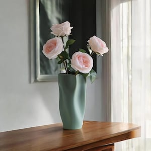 Nordic Wavy Ceramic Vase: Minimalist Home Decor
