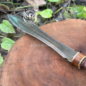 Handgjort spjut kort spjut i damaskusstål vikingaspjut med slida, handsmidet kastspjut medeltida stil, presenter till honom, väggkonst. bild 4