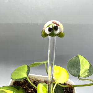 Green and Caramel Spotted Turtle Plant Stake- Customizable Length- Eco Friendly- Handmade- Unique Gift Idea For Houseplant Lover, Bouquet an