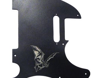 Golpeador para Fender Telecaster de 8 agujeros negro mate con murciélago grabado/metal gótico oscuro/aluminio de una pieza recubierto de negro