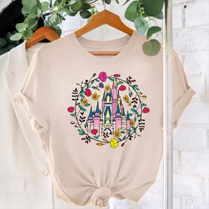 Maglietta con castello floreale del Magic Kingdom, maglietta con fiore del castello Disney, felpa vintage Disneyland, regalo del castello Disneyworld, maglietta del castello magico