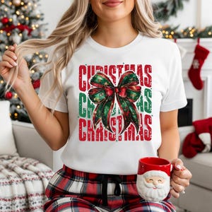 Camisa navideña coqueta, camisa con lazo navideño, camisa con lazo coqueta, regalo de Feliz Navidad para mujer, camisa de fiesta navideña, camisa navideña