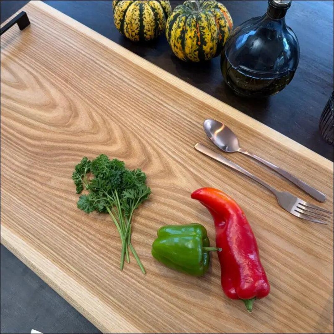 UNIQUE: Cut to Impress – Solid Elm Wood Cutting Board With Metal ...
