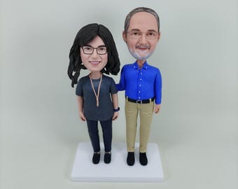 Personalized Couple Bobbleheads: Custom Clay Wedding Cake Toppers