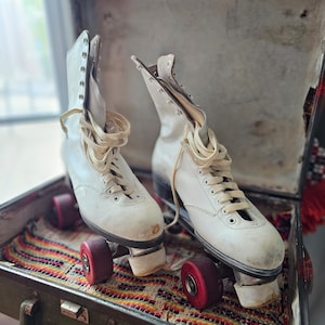 1970s USA Chicago Made Vintage Roller Skates and Case